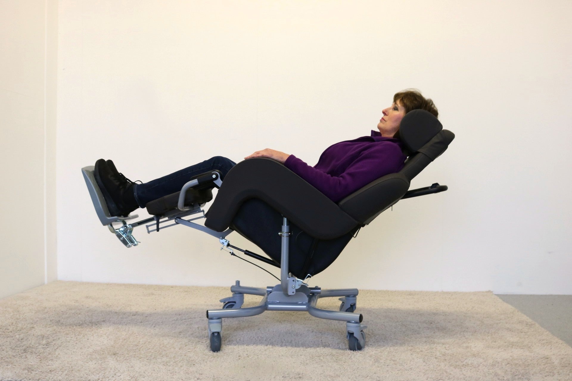 Astro Shuttle/Explorer Care Chair